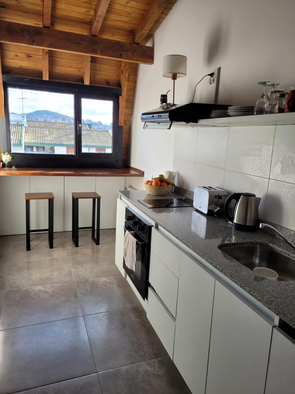 Palacios Bari Alojamientos San Carlos de Bariloche Quarto foto